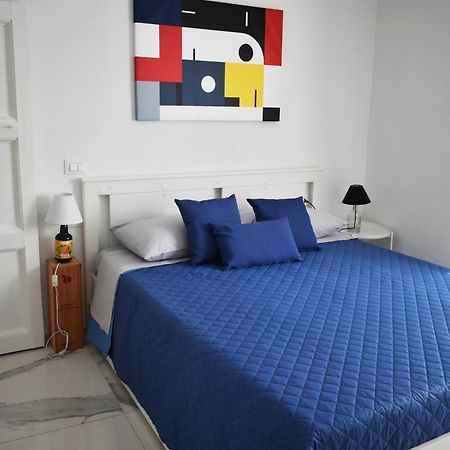 Casa Vacanze La Dimora Di Santa Barbara 佩特拉利亚索普拉纳 外观 照片